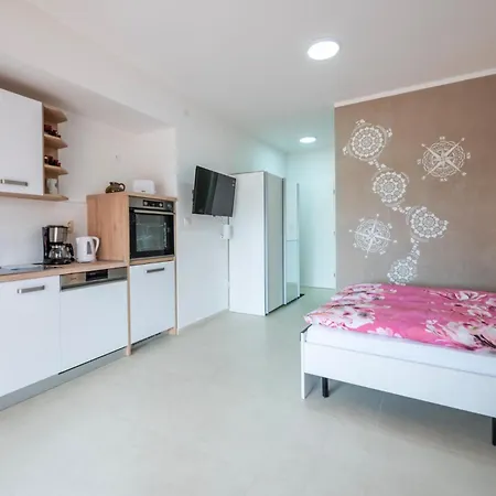 Stunning In With Wifi Apartment *