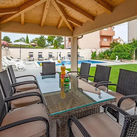 Apartment Stunning In With Wifi *